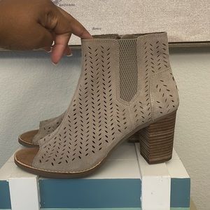 Tom’s Size 11 WMNs Peep Toe Bootie